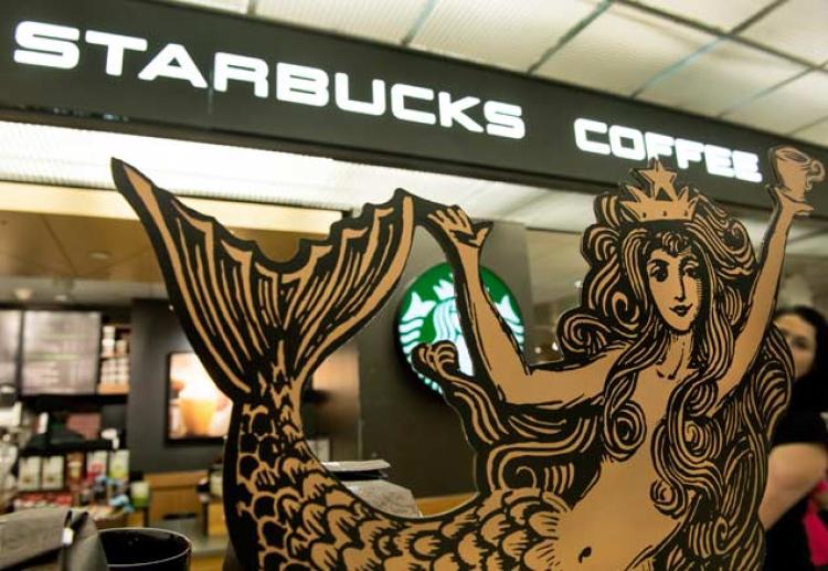 Starbucks Rend Hommage à Sa Sirène ! - Cuisine Ta Mère